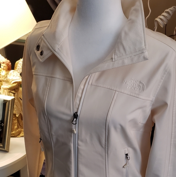Womens The North Face Lightweight Jacket - Picture 3 of 10